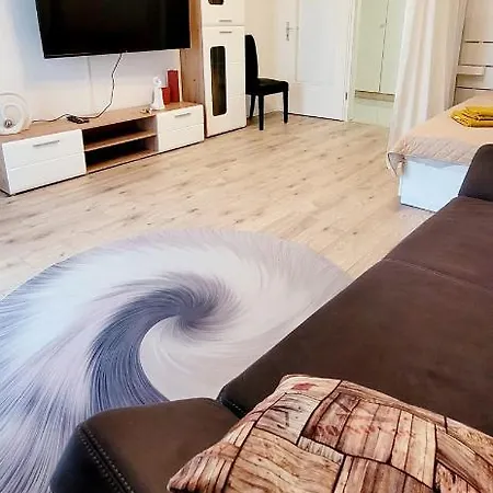 2 Zimmer Fuer 3 Bis 4 Personen *